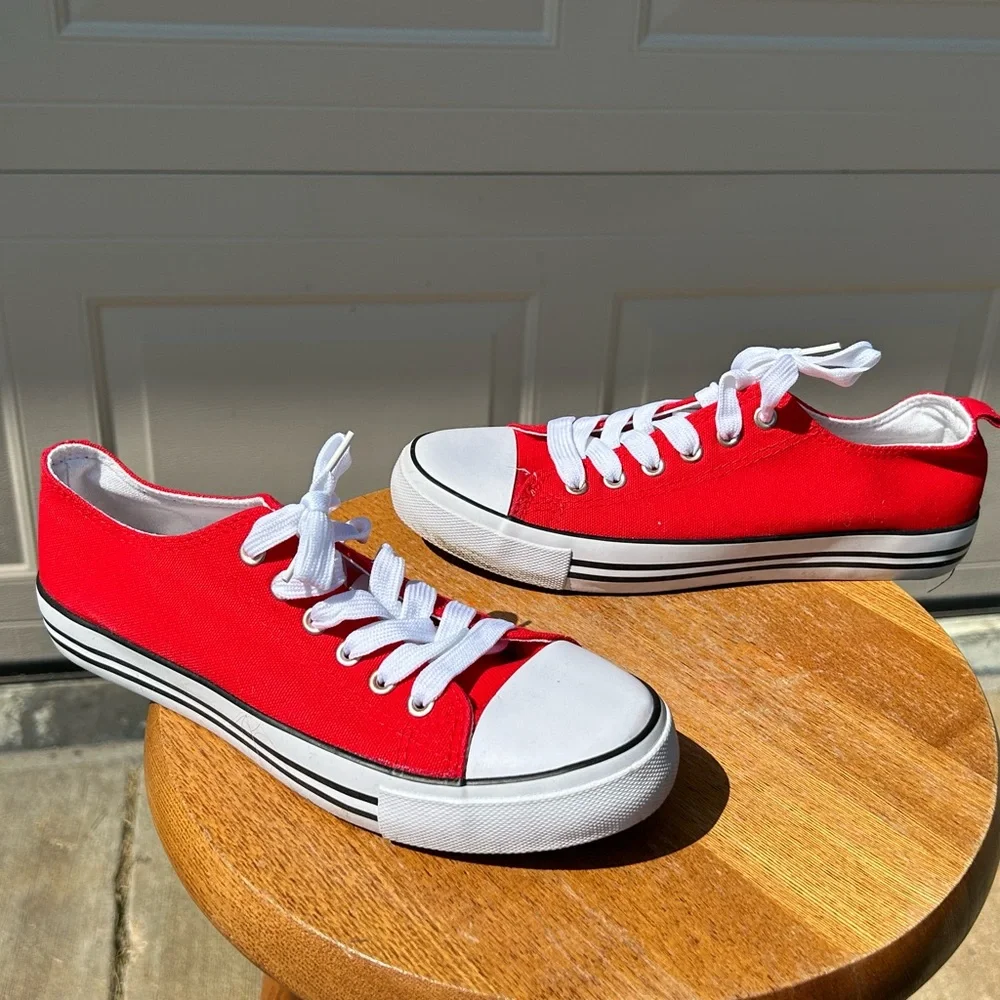 Red sneakers size 9 women’s - Picture 6 of 8